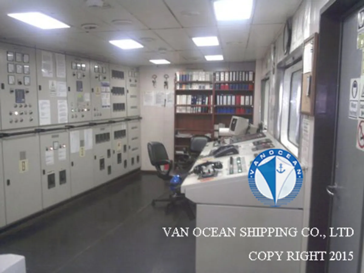 Oil/Chemical tanker for sale
