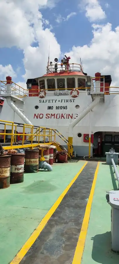 Oil/Chemical tanker for sale