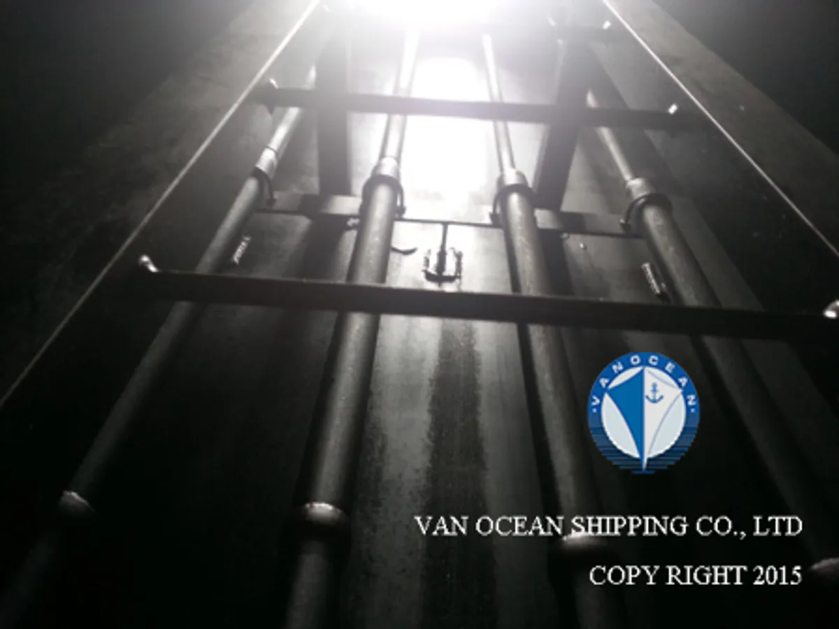 Oil/Chemical tanker for sale