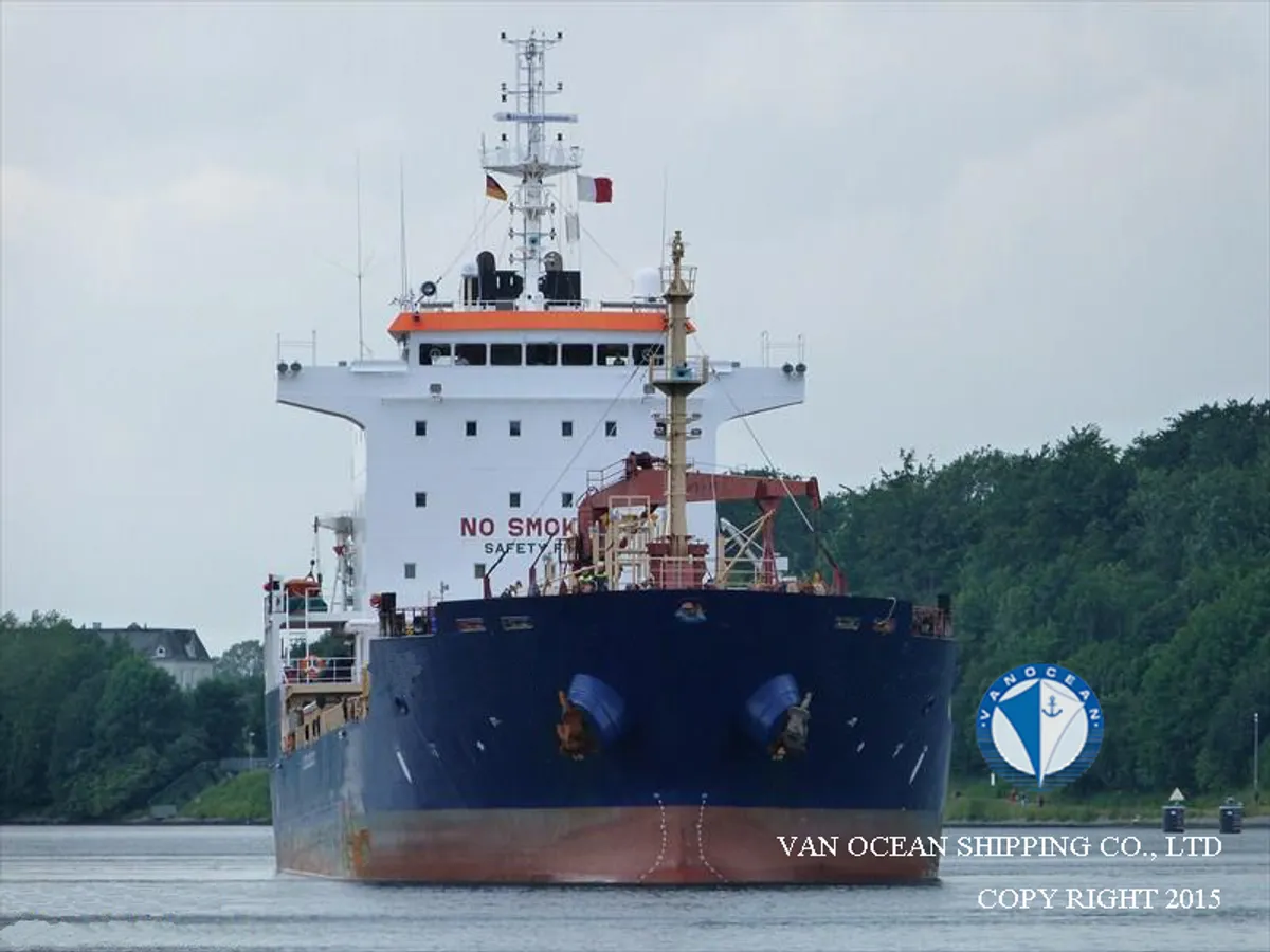 Oil/Chemical tanker for sale
