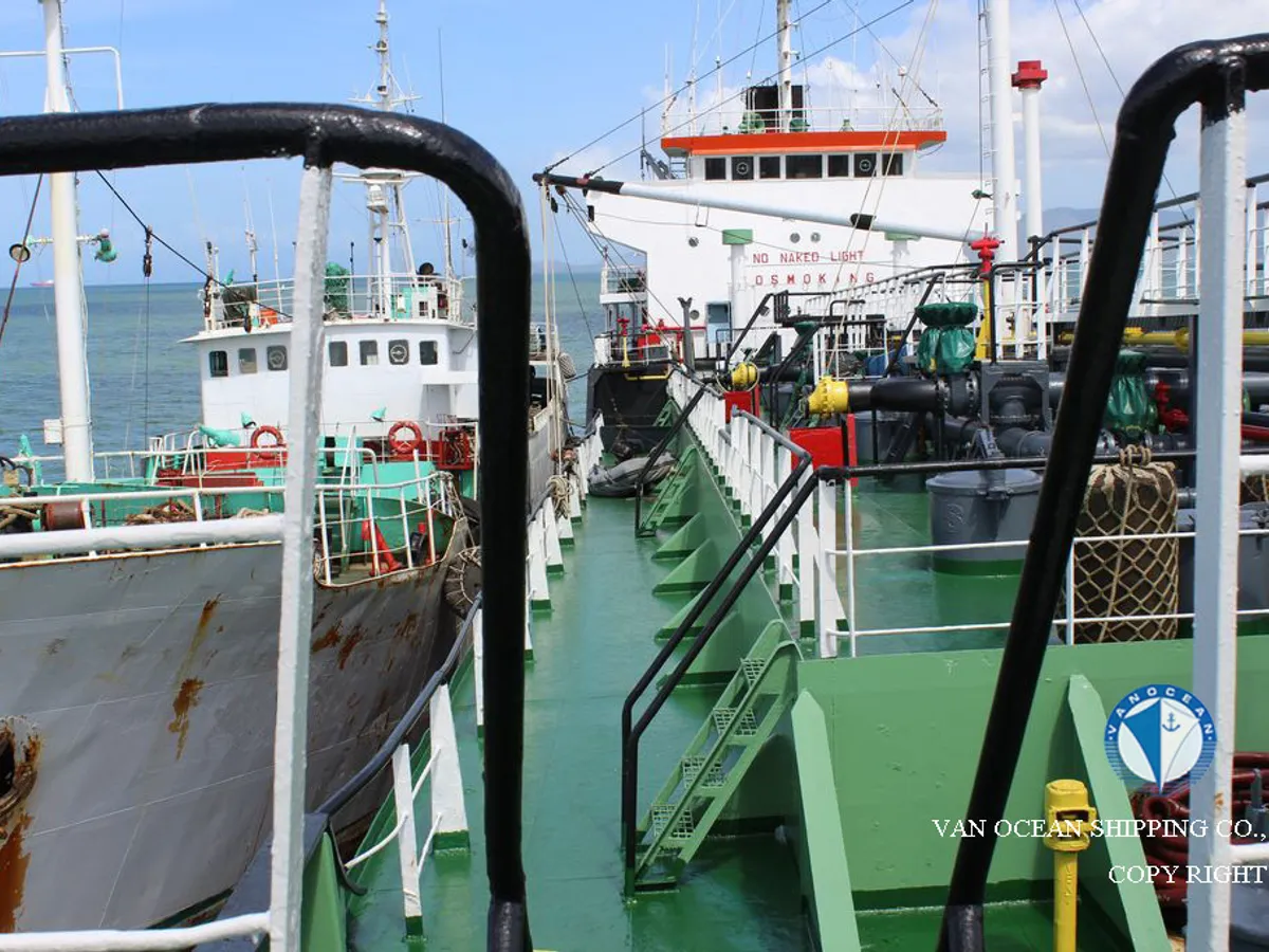 Oil/Chemical tanker for sale