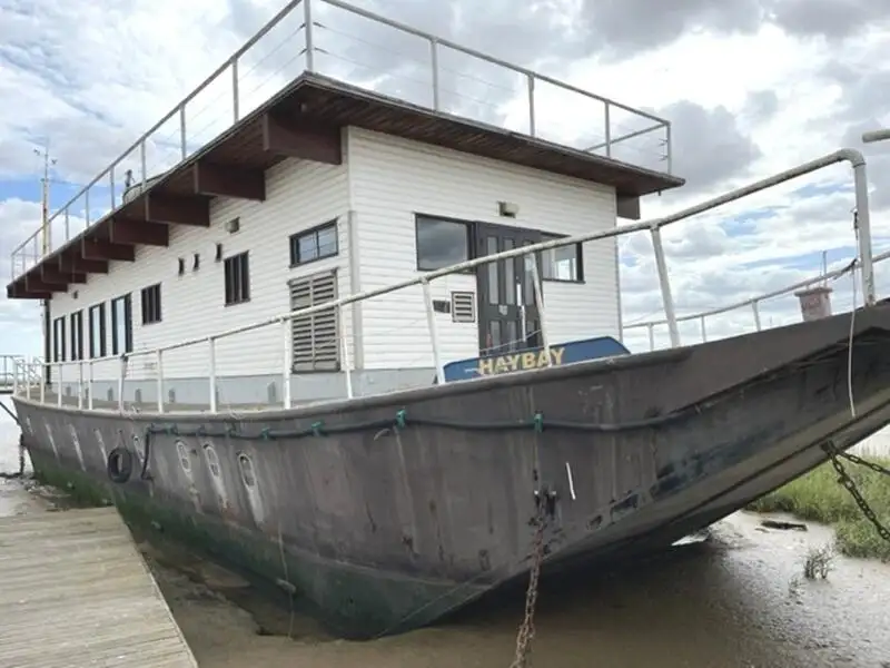 Accommodation barge for sale