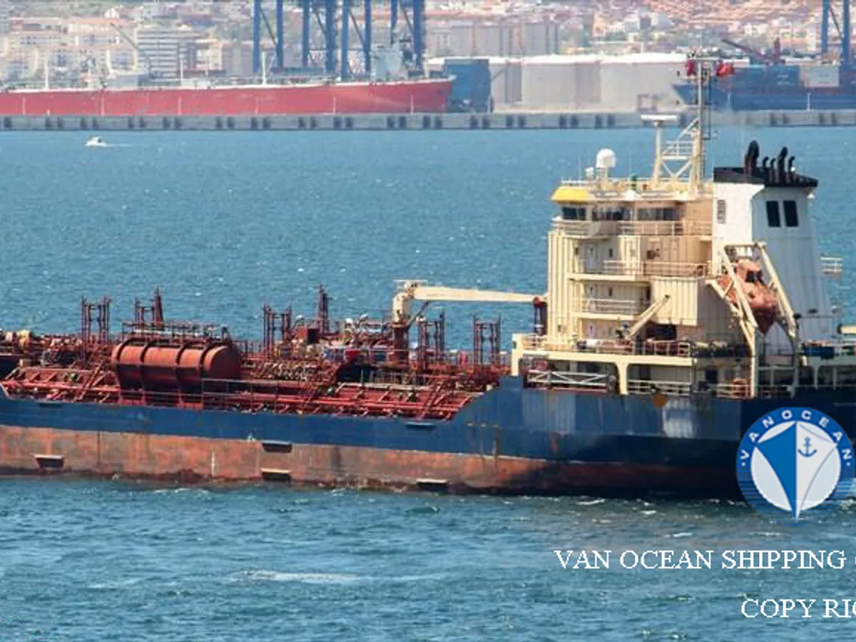 Oil/Chemical tanker for sale