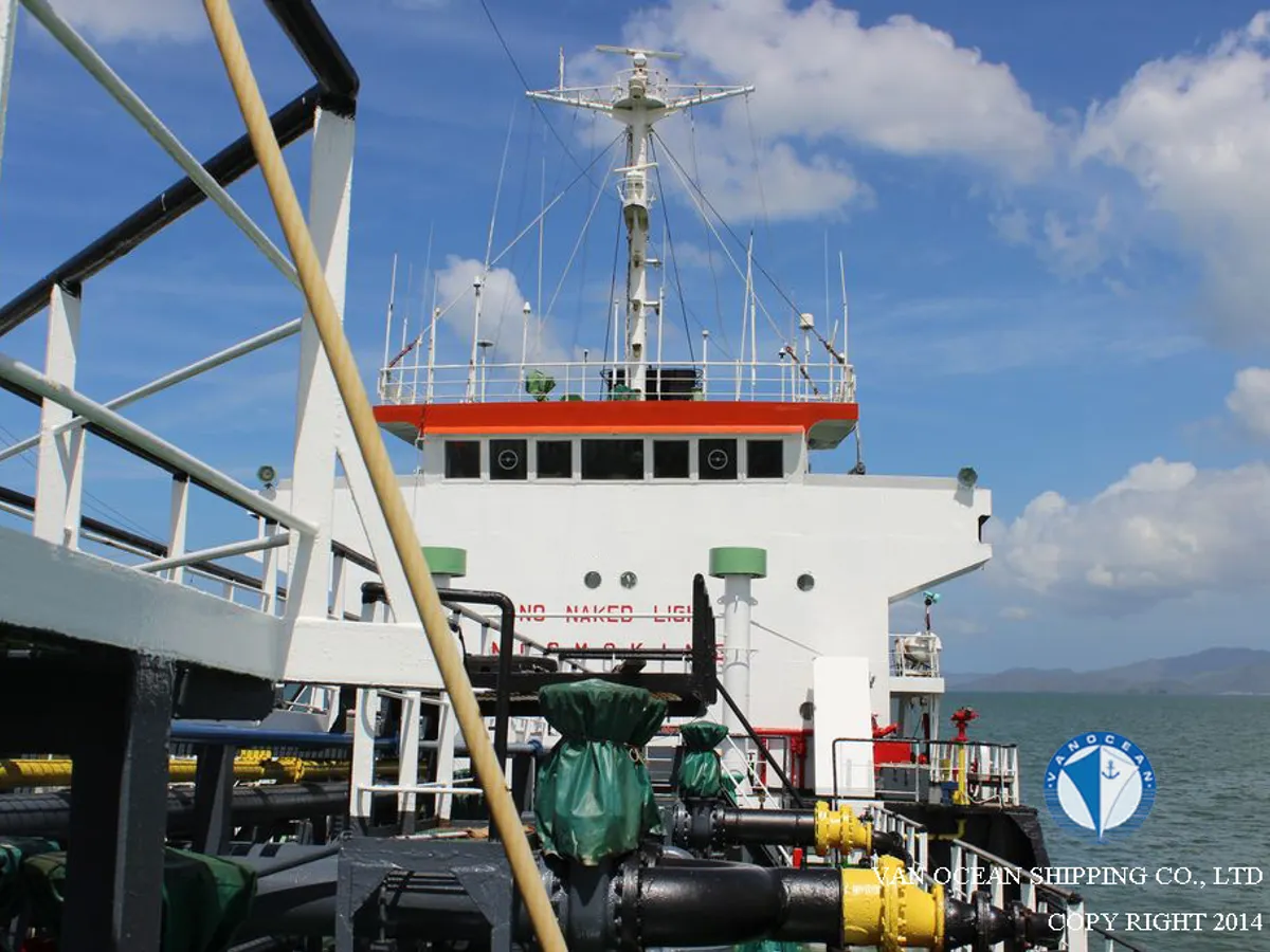 Oil/Chemical tanker for sale