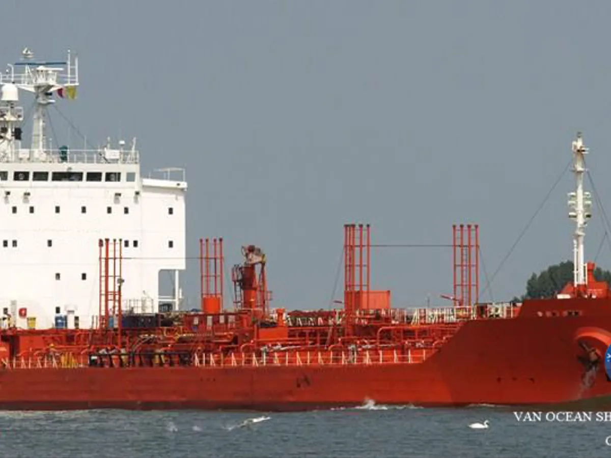 Oil/Chemical tanker for sale