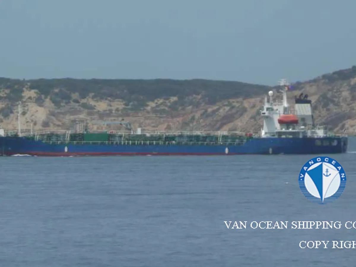 Oil/Chemical tanker for sale