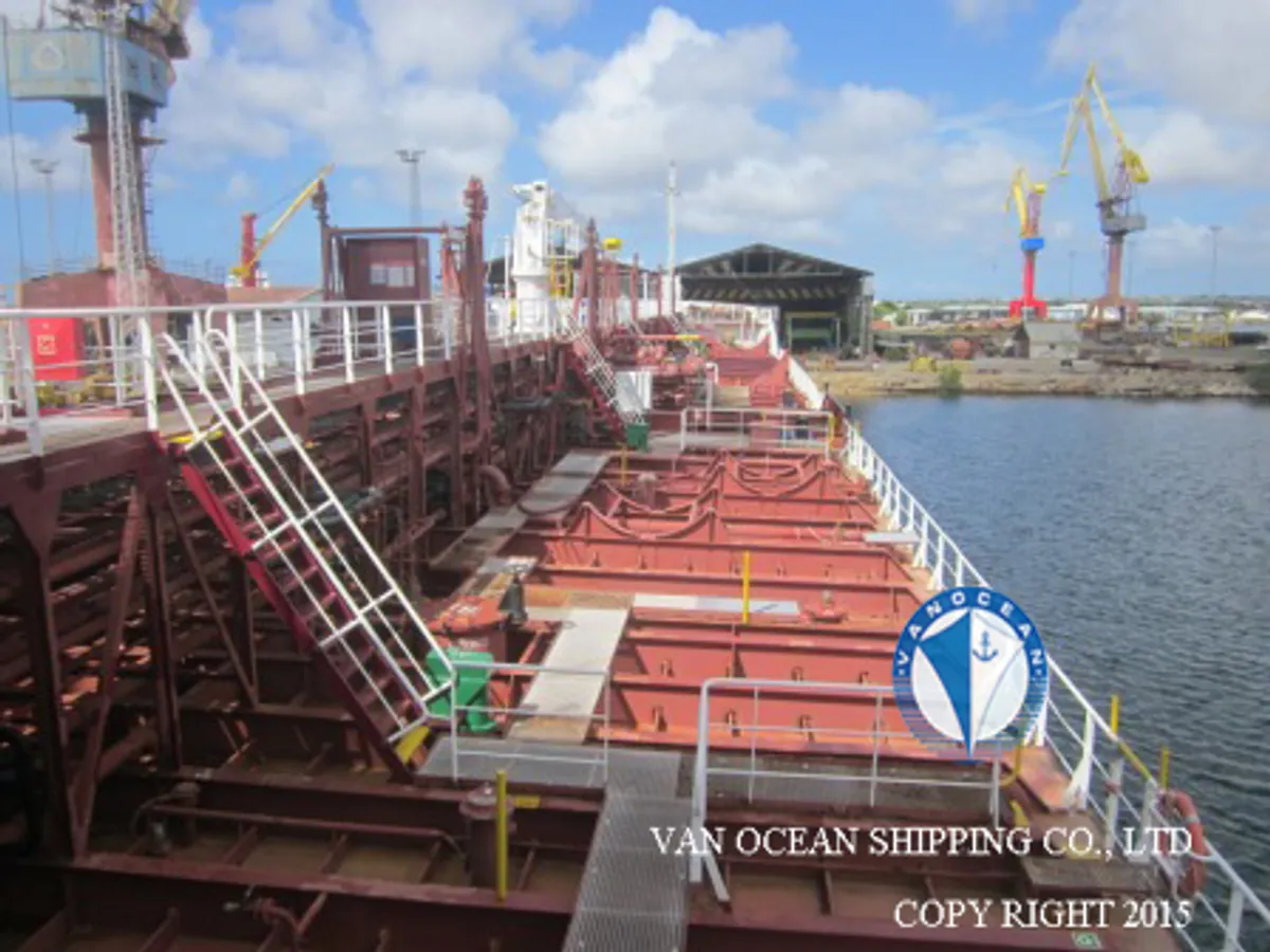 Oil/Chemical tanker for sale