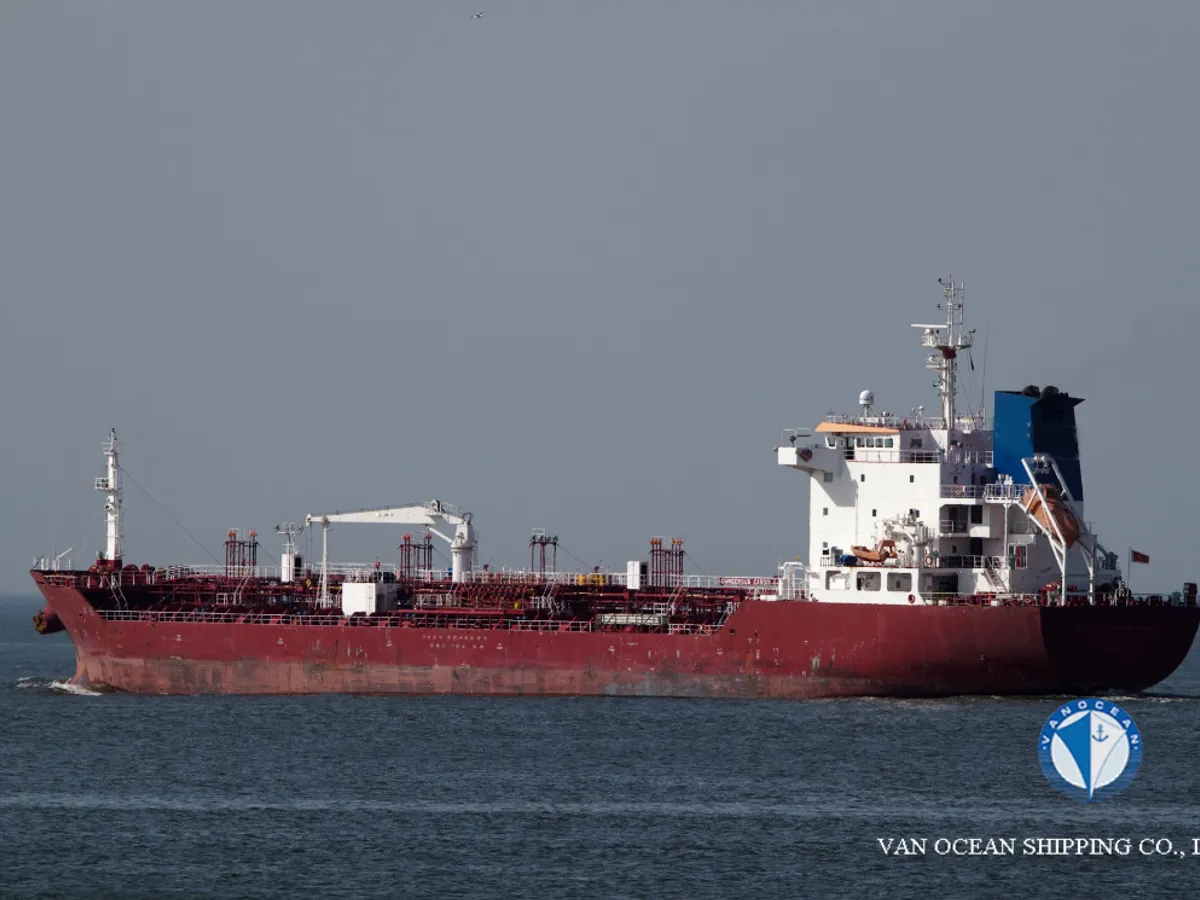 Oil/Chemical tanker for sale