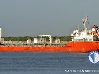 Oil/Chemical tanker for sale