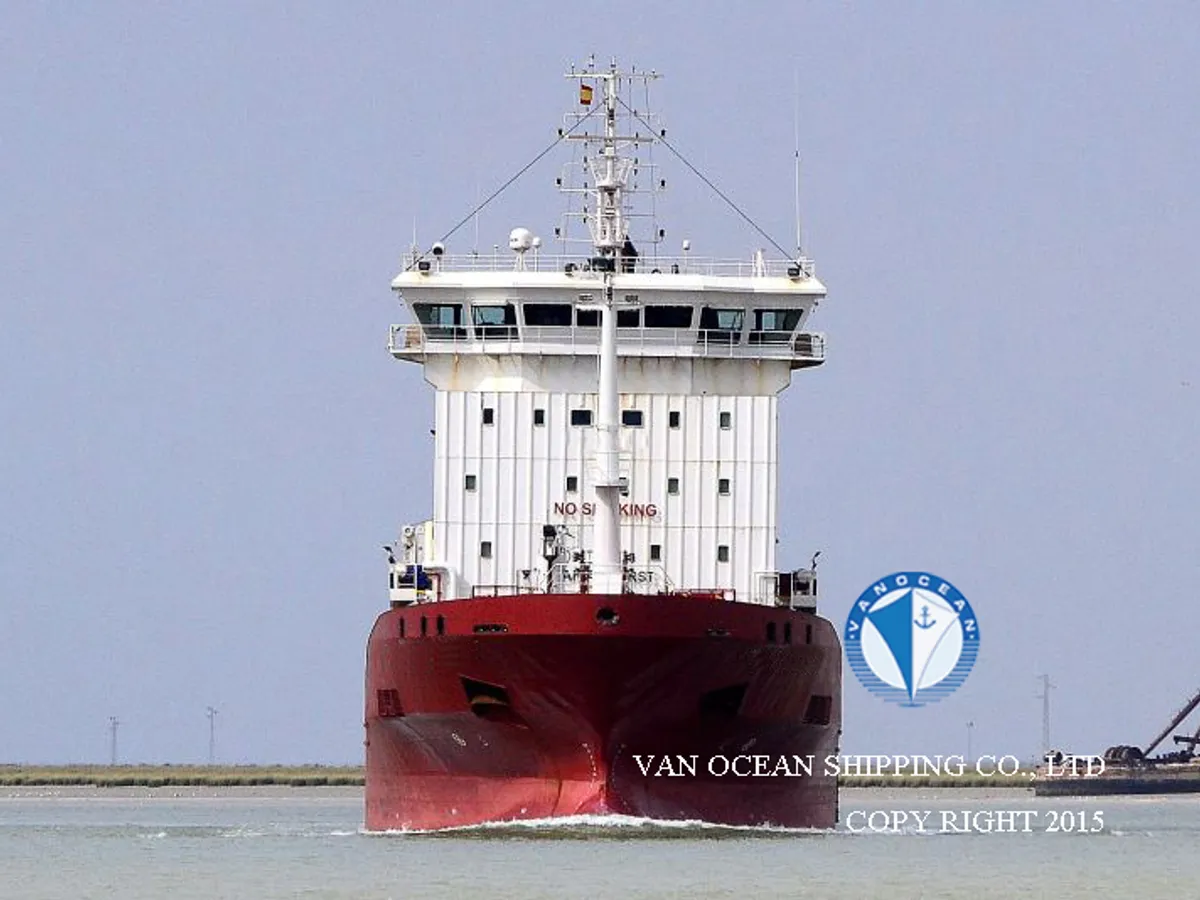 Oil/Chemical tanker for sale