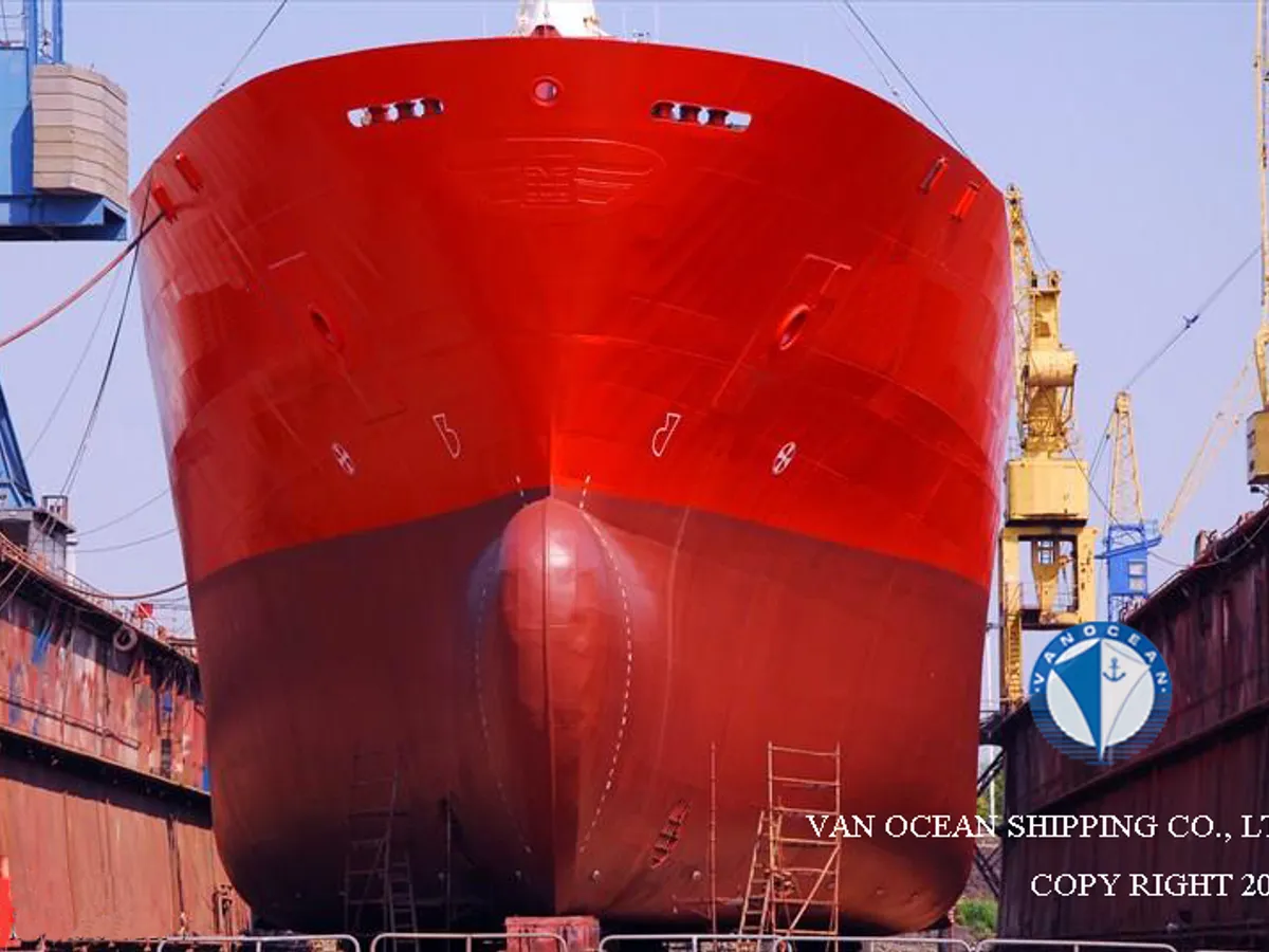 Oil/Chemical tanker for sale