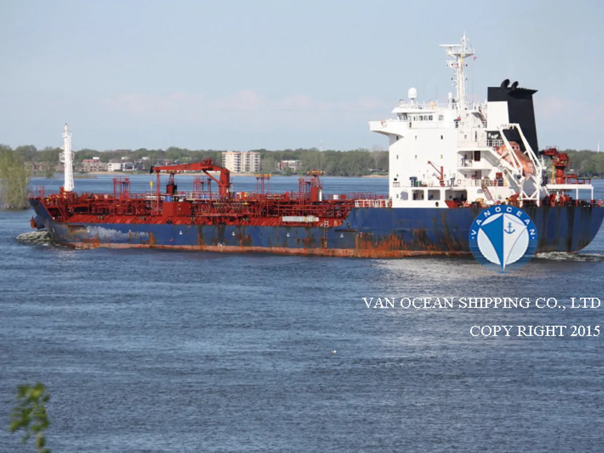Oil/Chemical tanker for sale