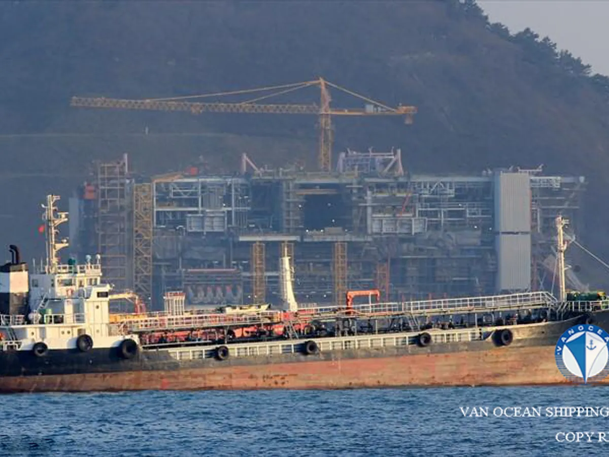 Oil/Chemical tanker for sale