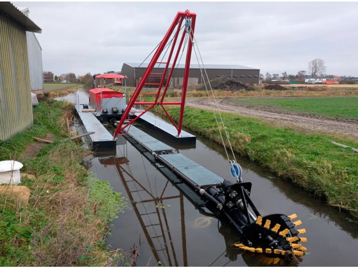 Dredger for sale
