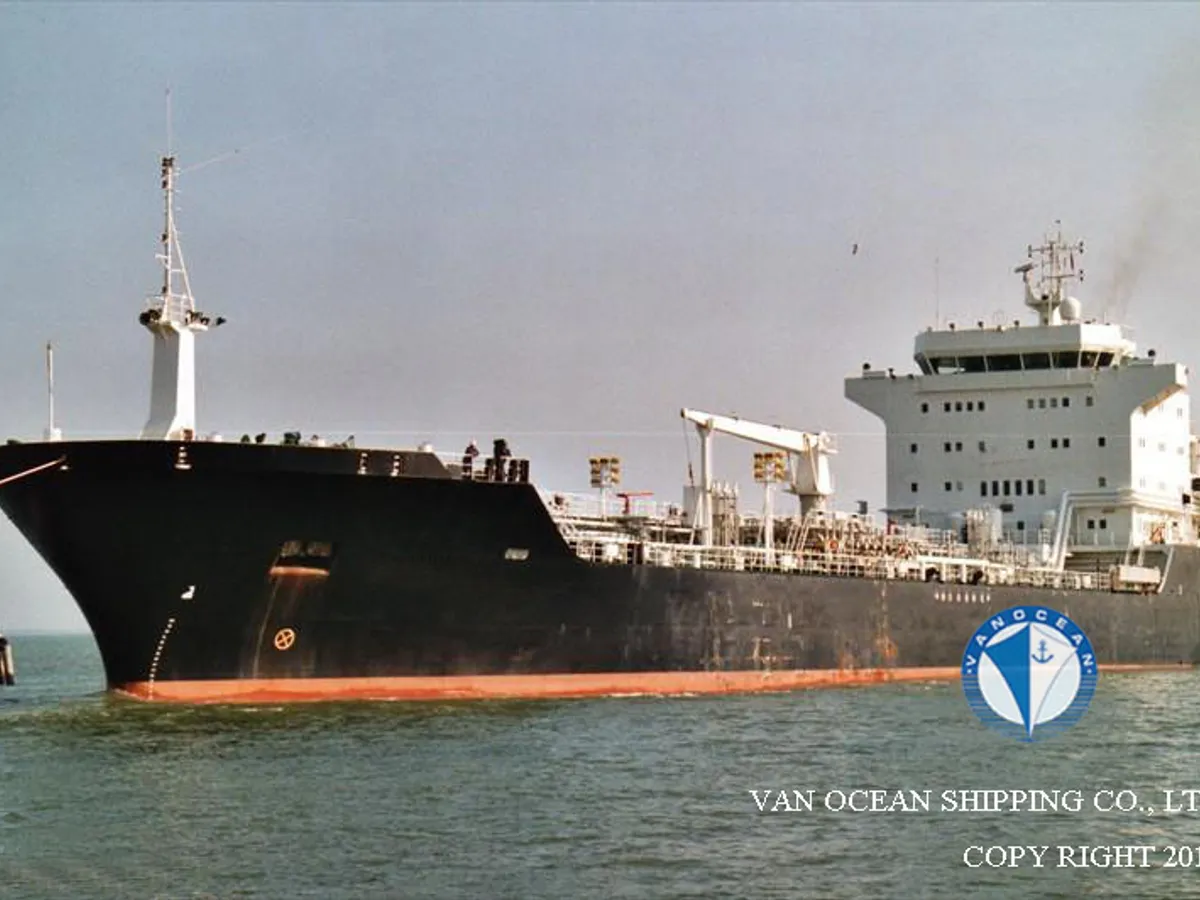 Oil/Chemical tanker for sale