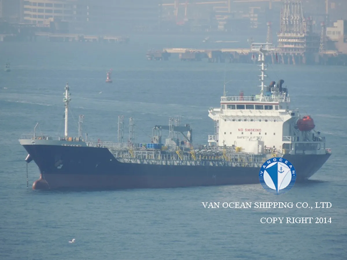 Oil/Chemical tanker for sale