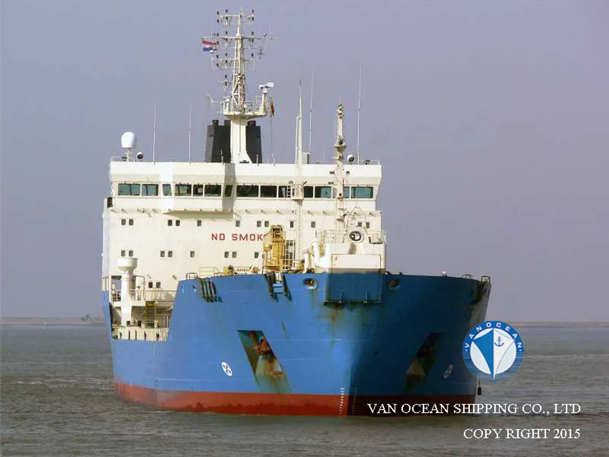 Oil/Chemical tanker for sale