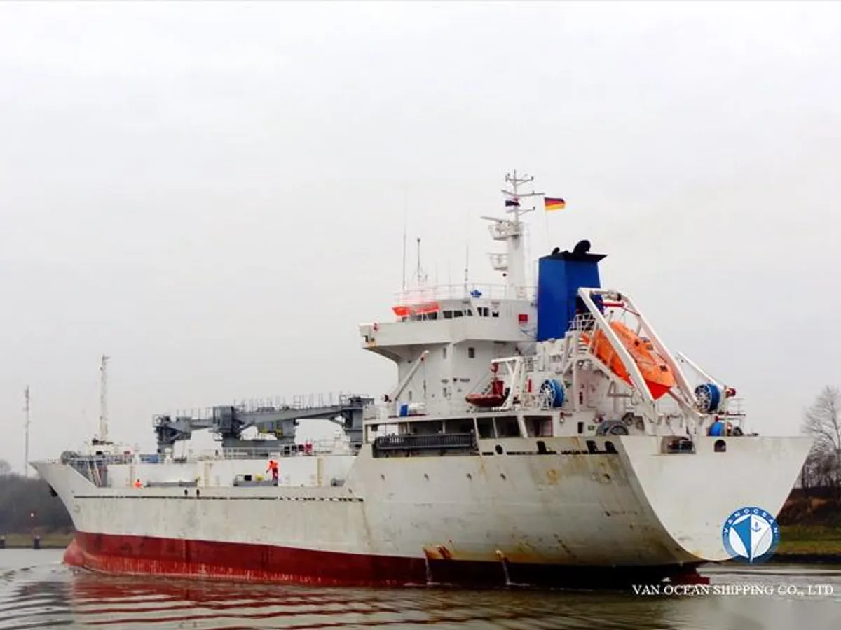 Reefer ship for sale