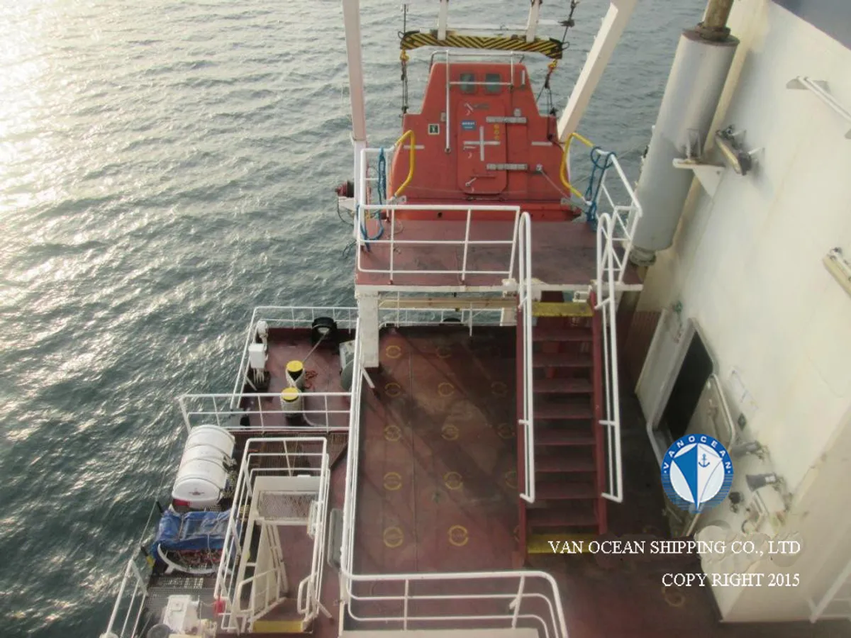 Oil/Chemical tanker for sale