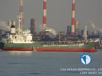 Oil/Chemical tanker for sale
