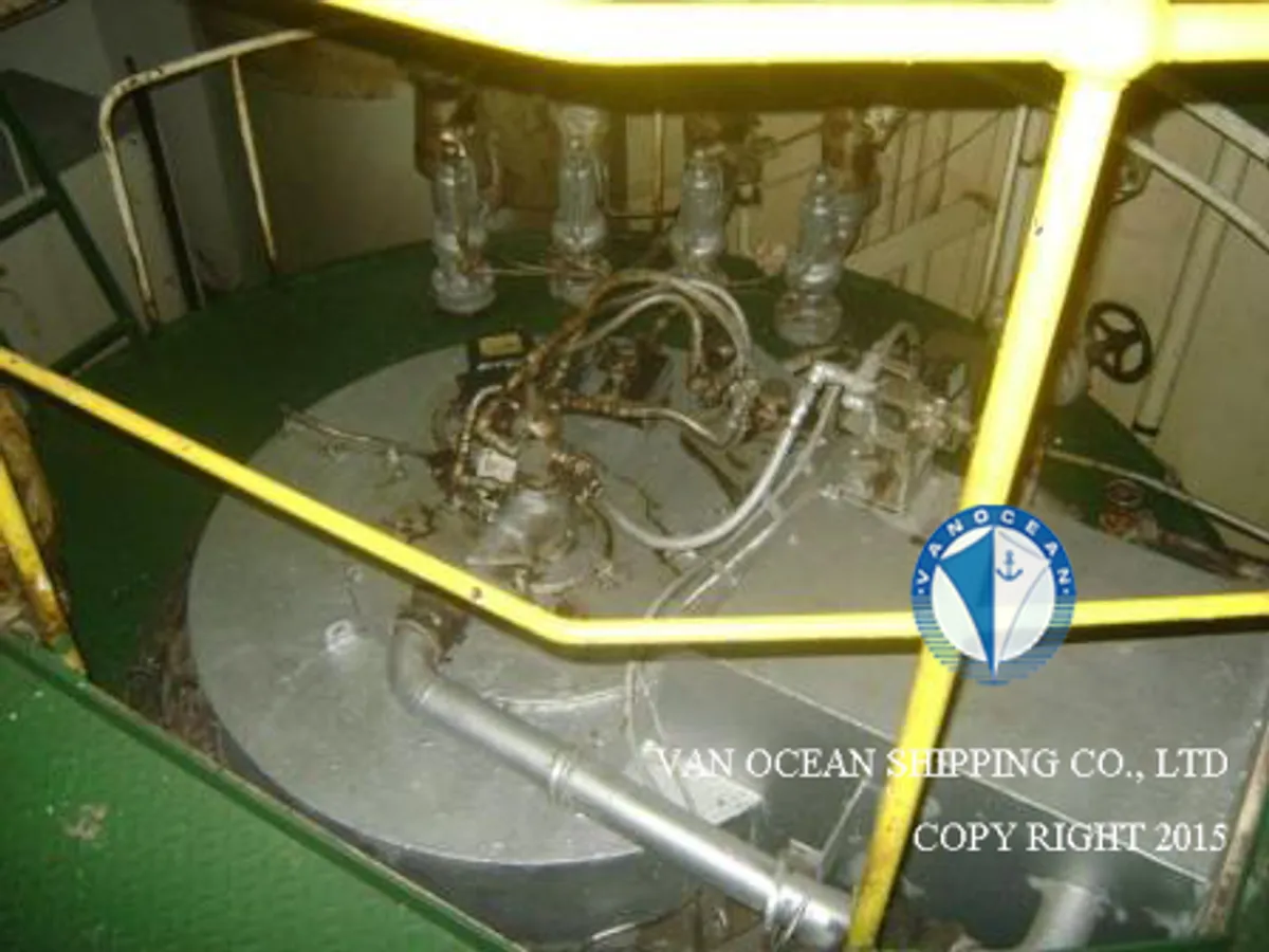 Oil/Chemical tanker for sale