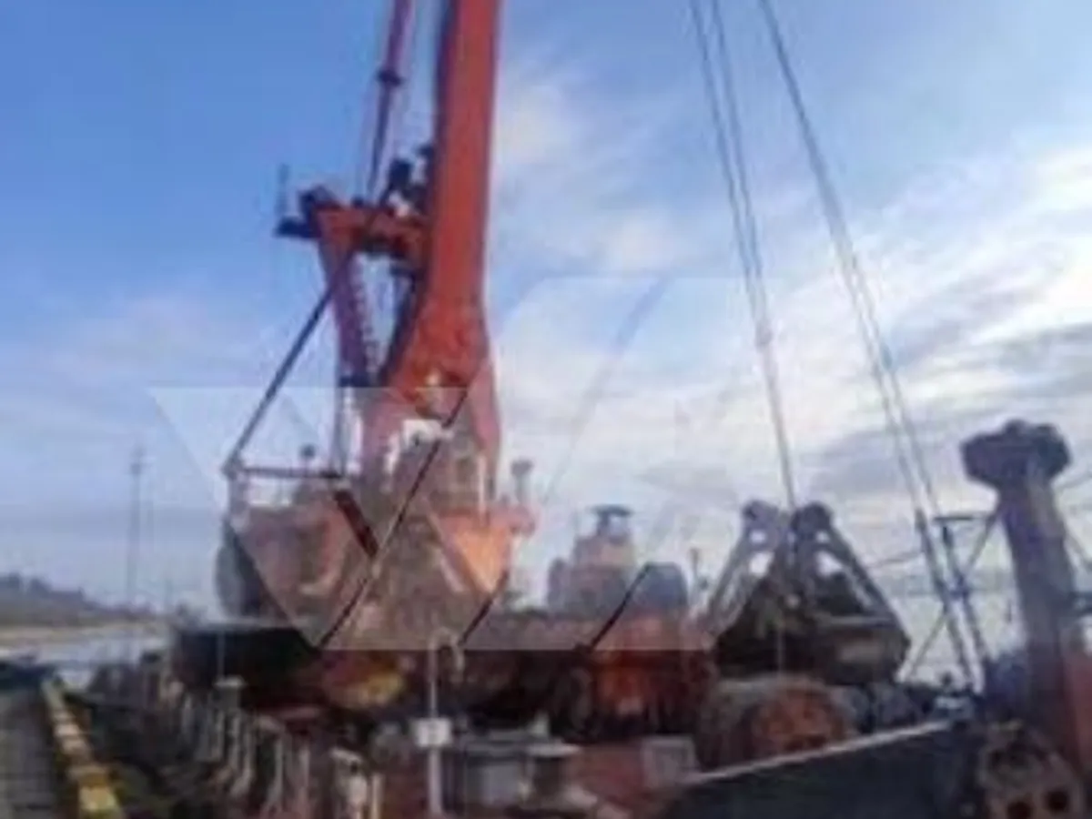 Crane vessel for sale