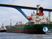 Oil/Chemical tanker for sale