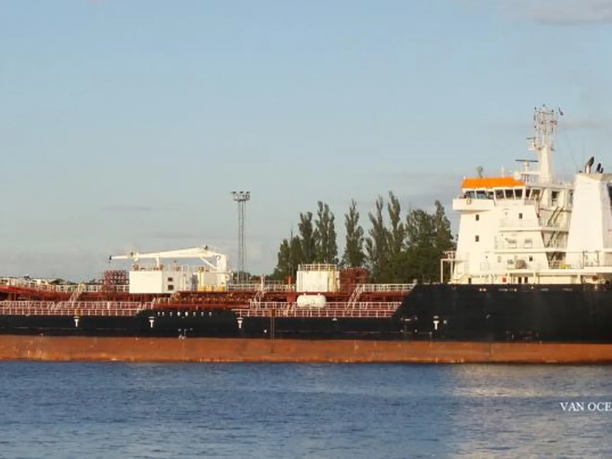 Oil/Chemical tanker for sale