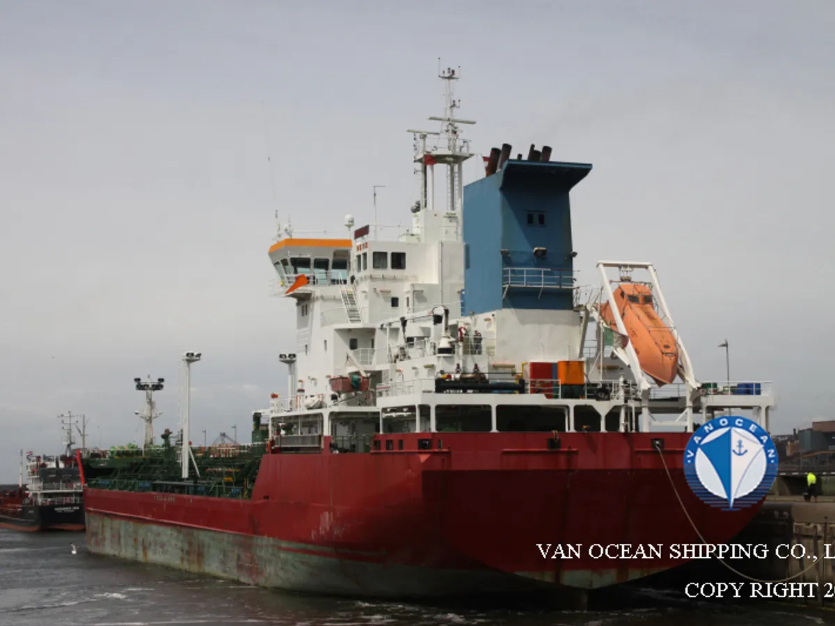 Oil/Chemical tanker for sale