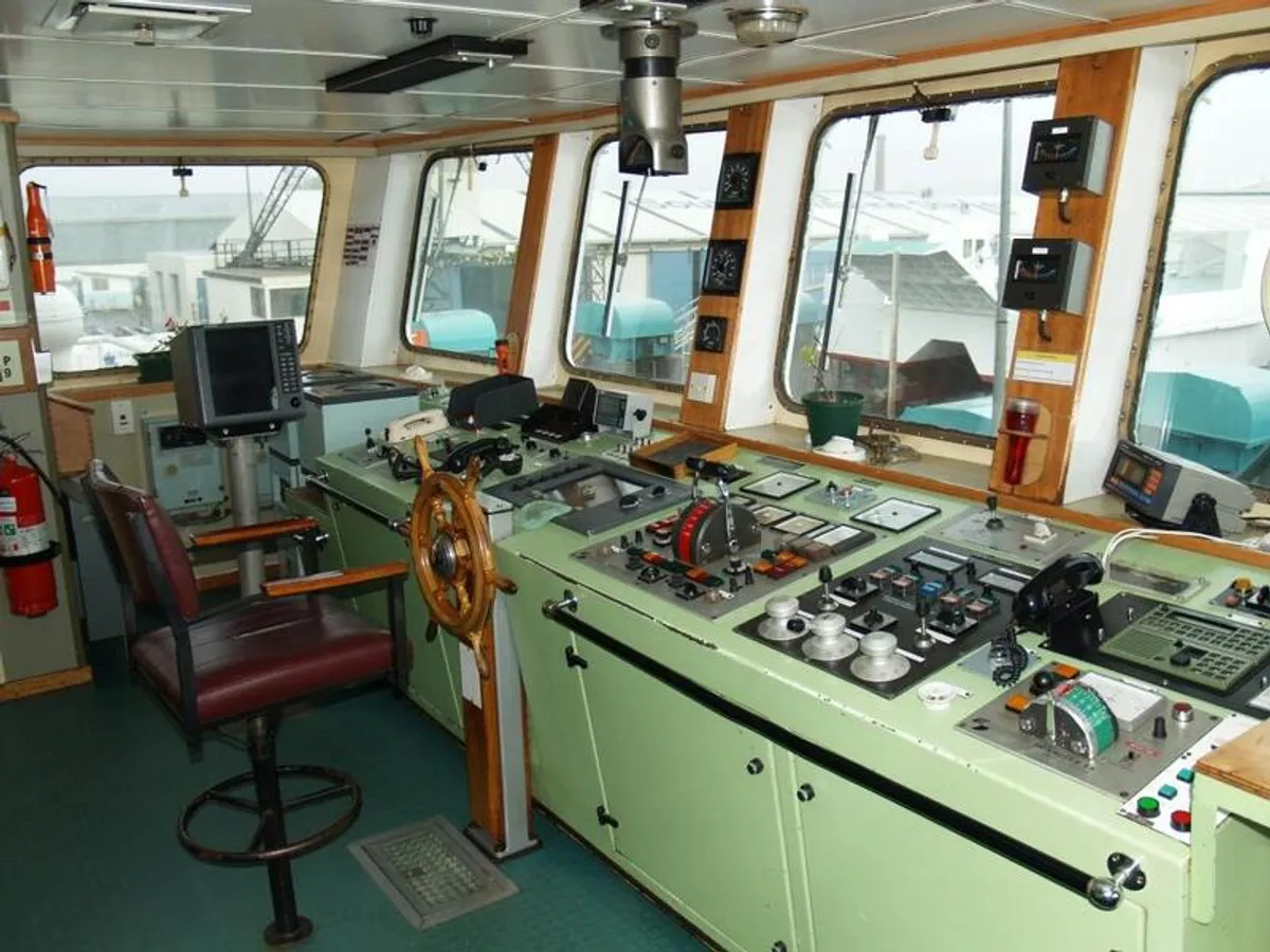 Research vessel for sale