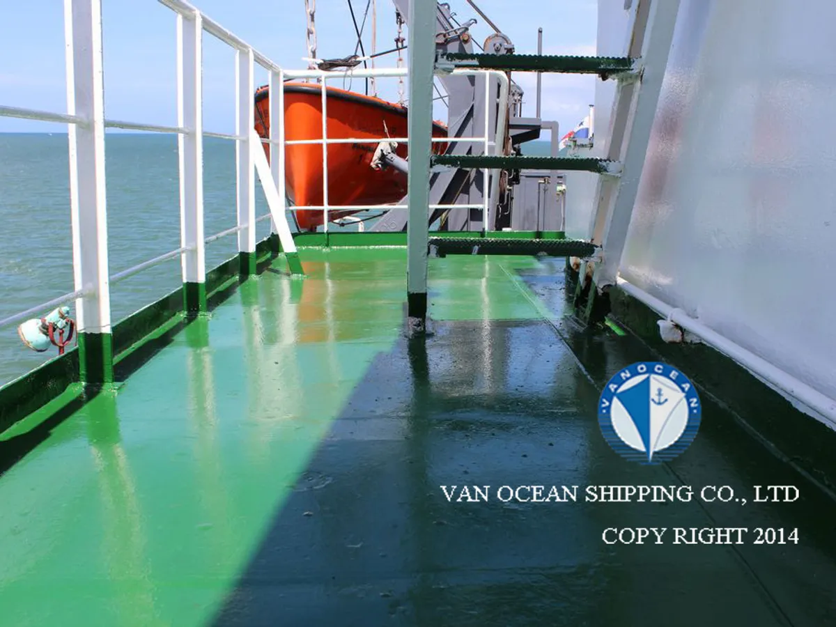 Oil/Chemical tanker for sale