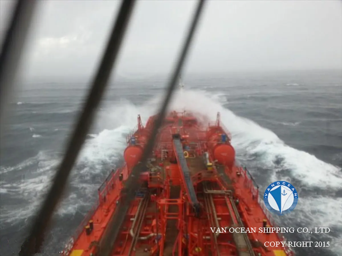 Oil/Chemical tanker for sale