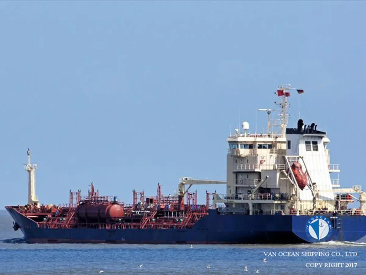 Oil/Chemical tanker for sale