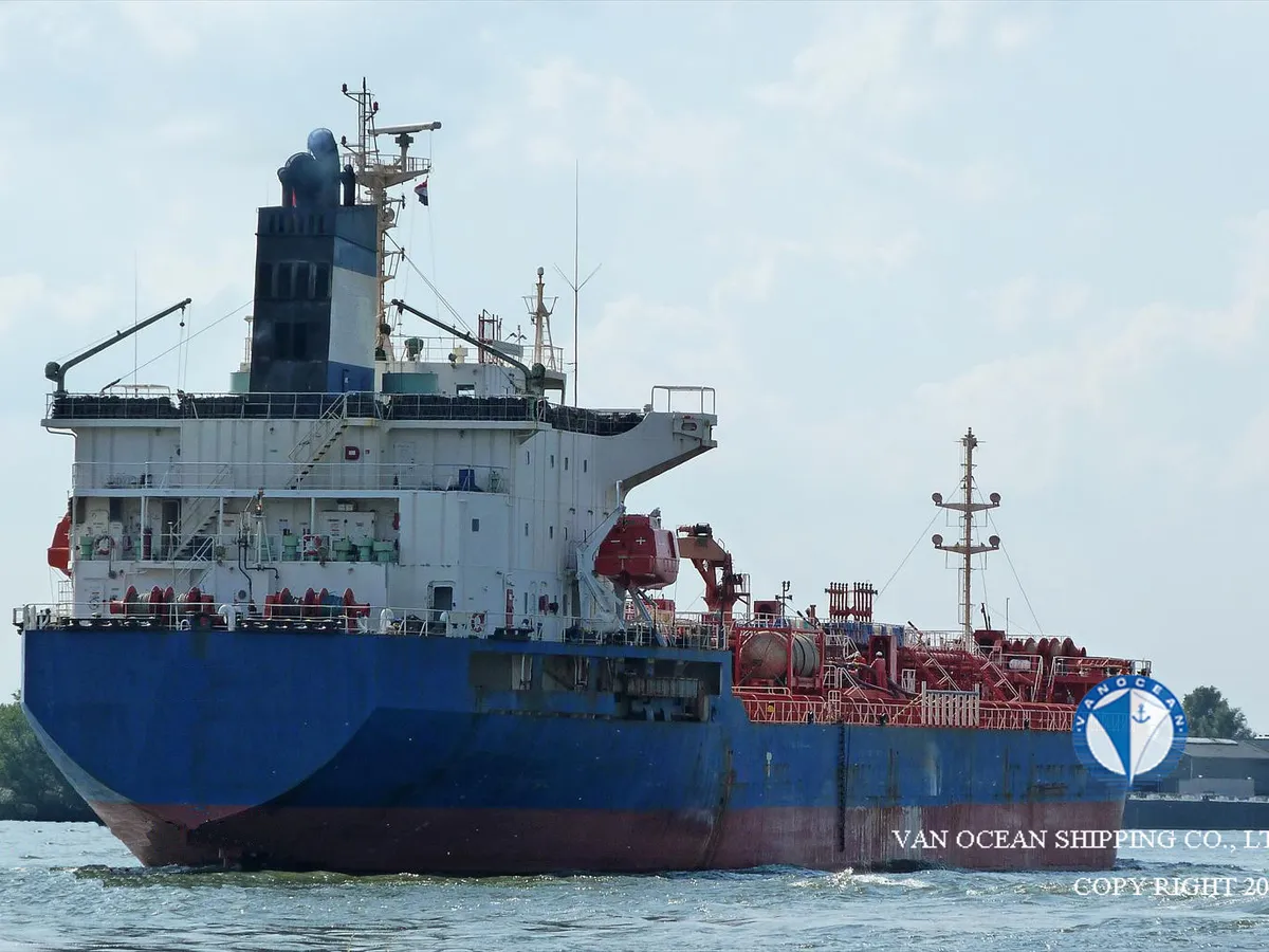 Oil/Chemical tanker for sale