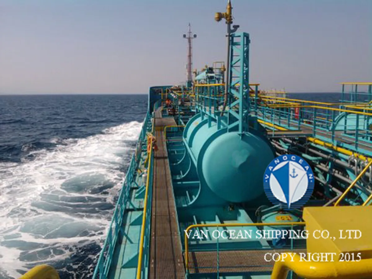 Oil/Chemical tanker for sale