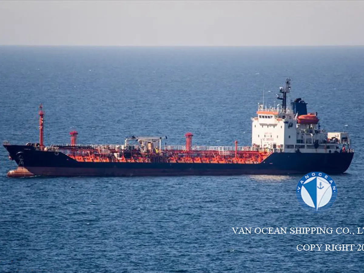 Oil/Chemical tanker for sale