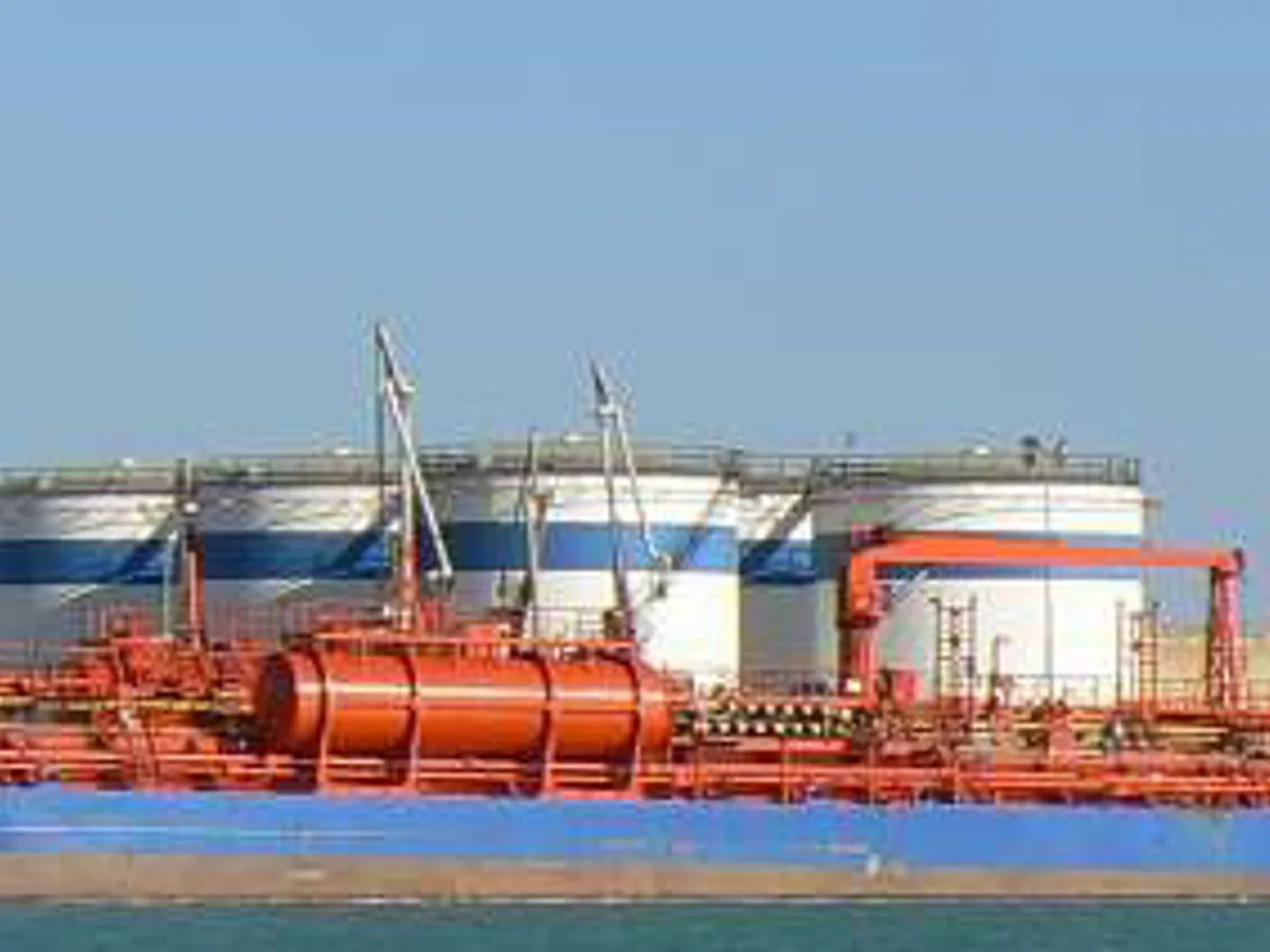 Oil/Chemical tanker for sale