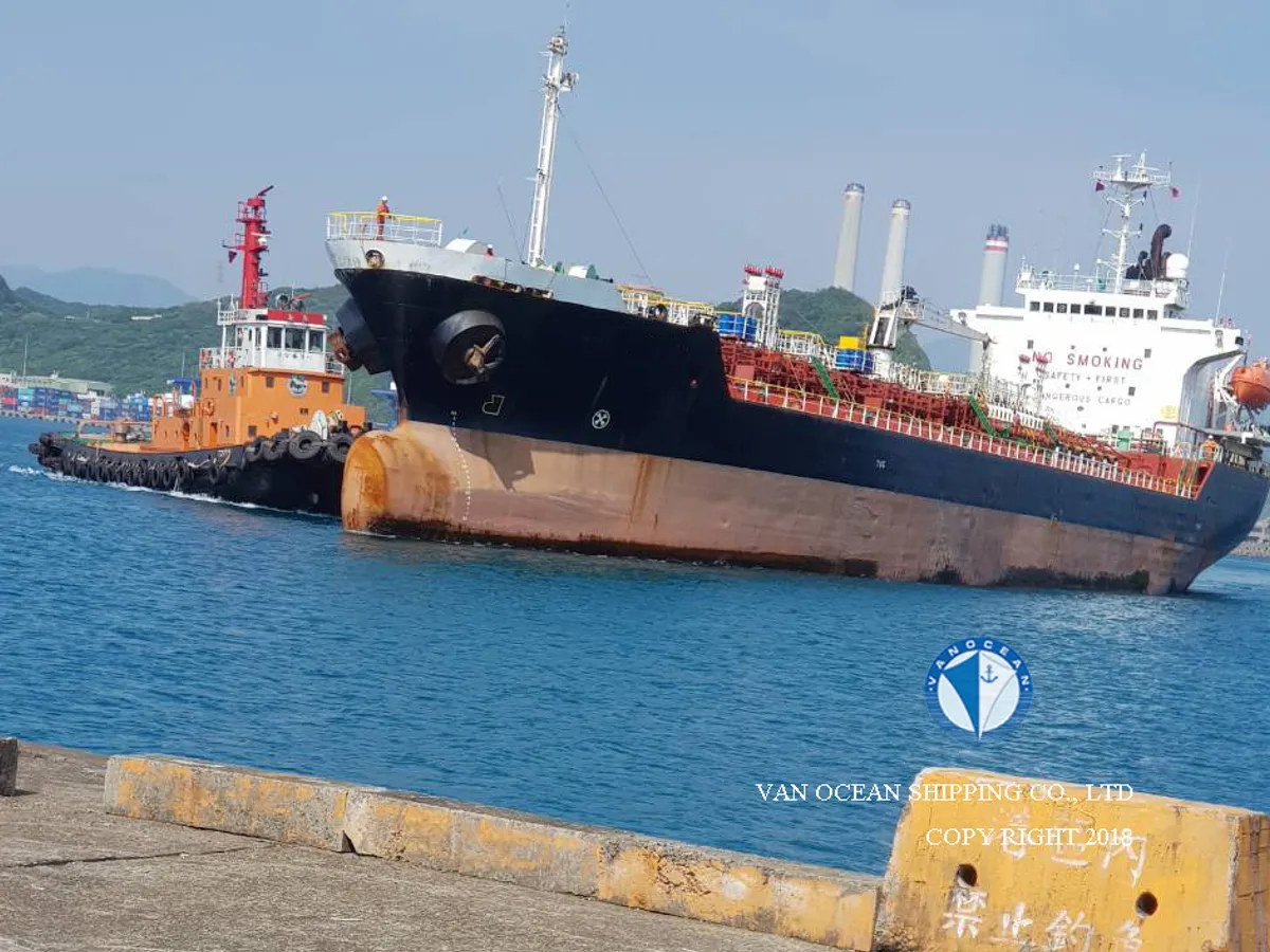 Oil/Chemical tanker for sale