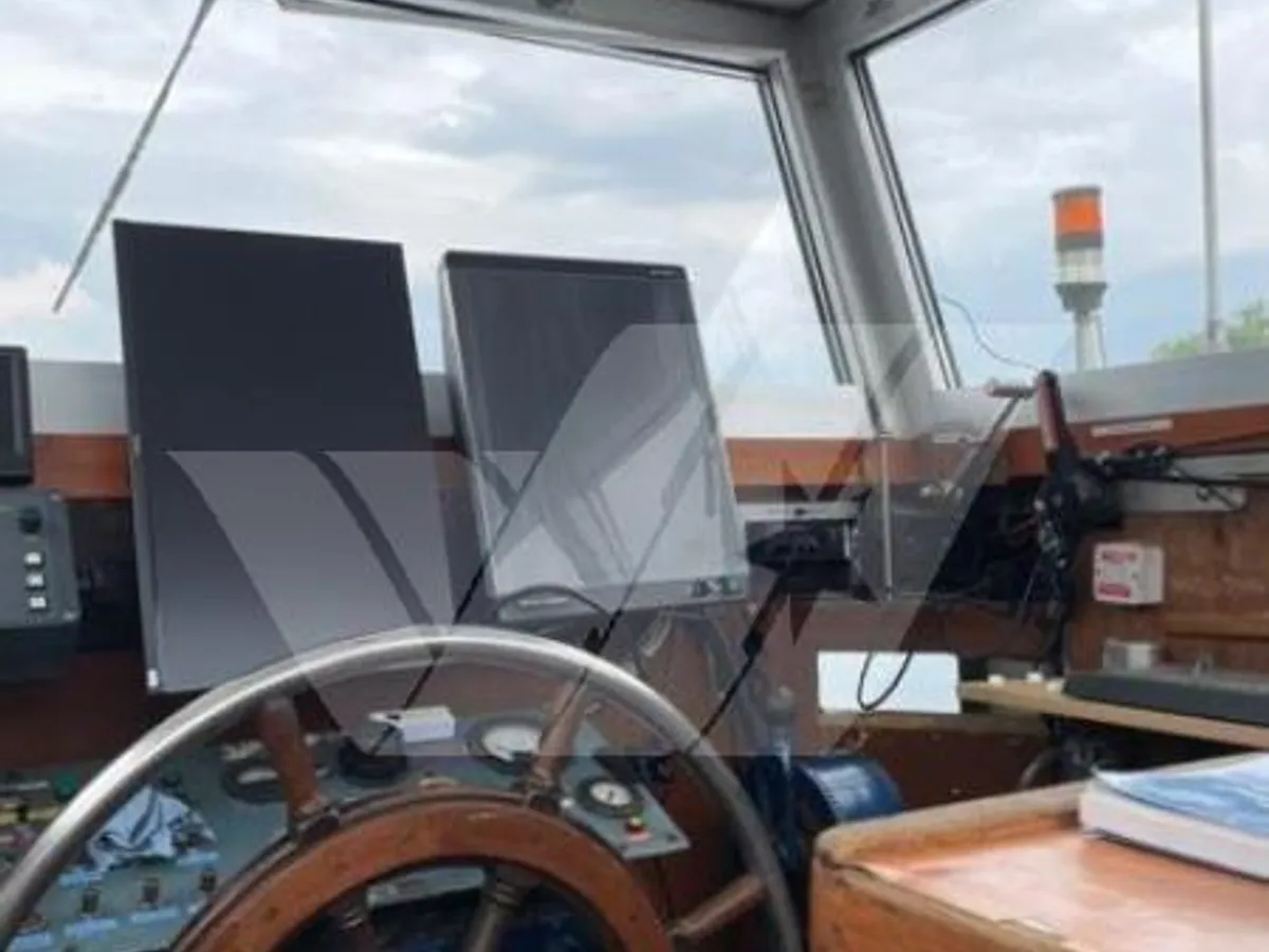 Tour boat for sale