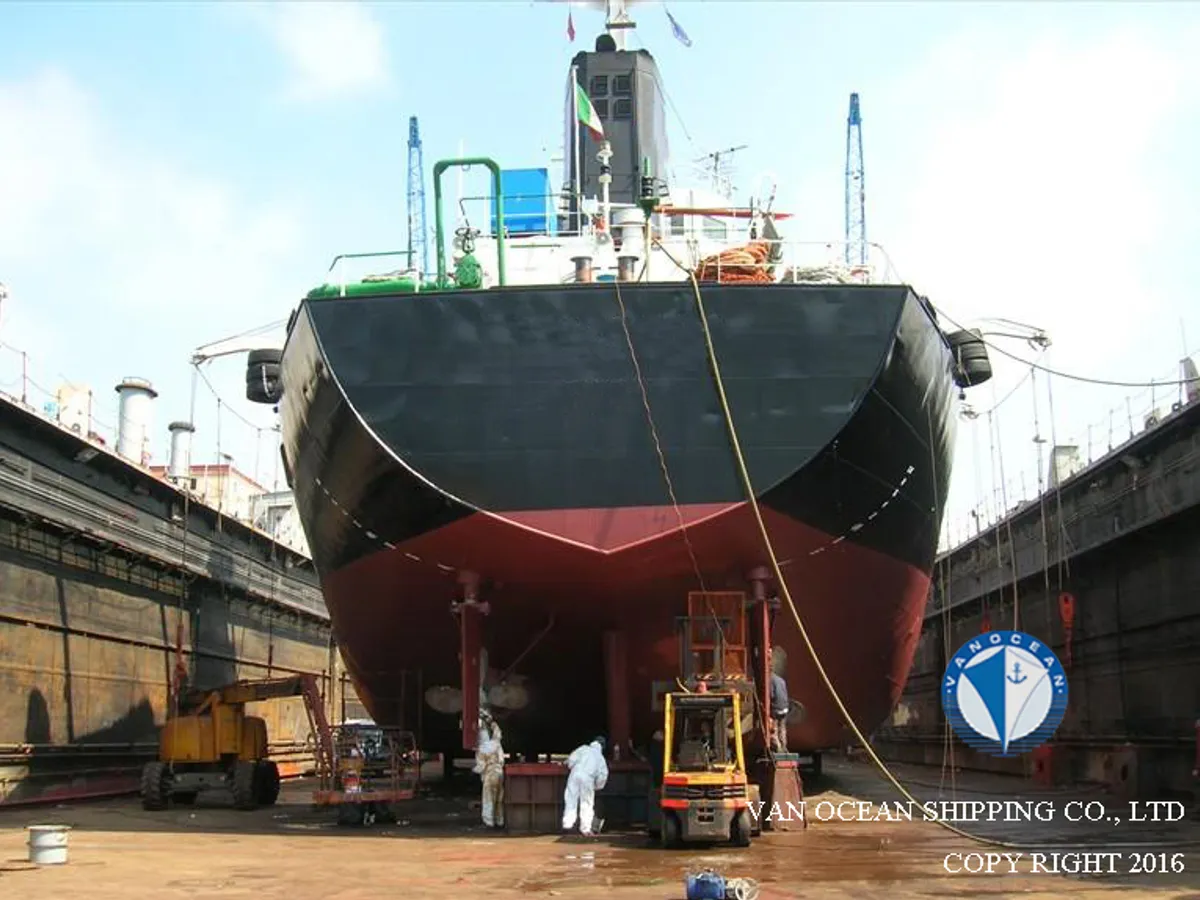 Oil/Chemical tanker for sale