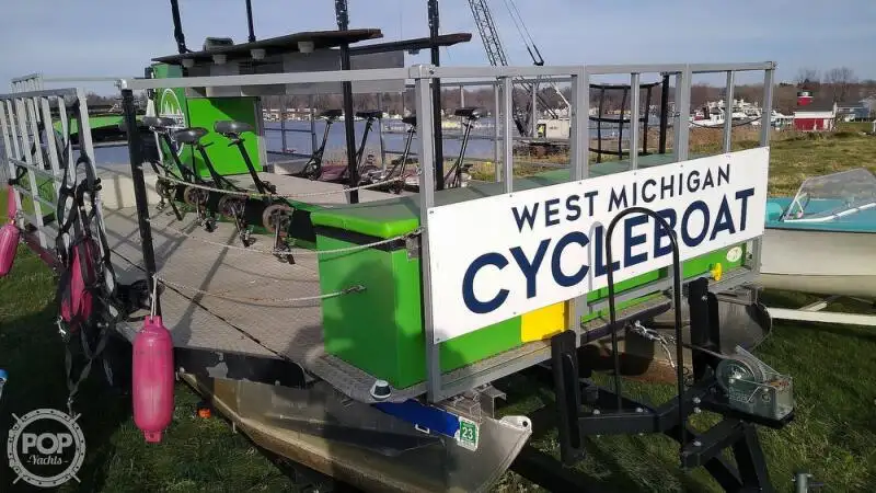 Container ship for sale