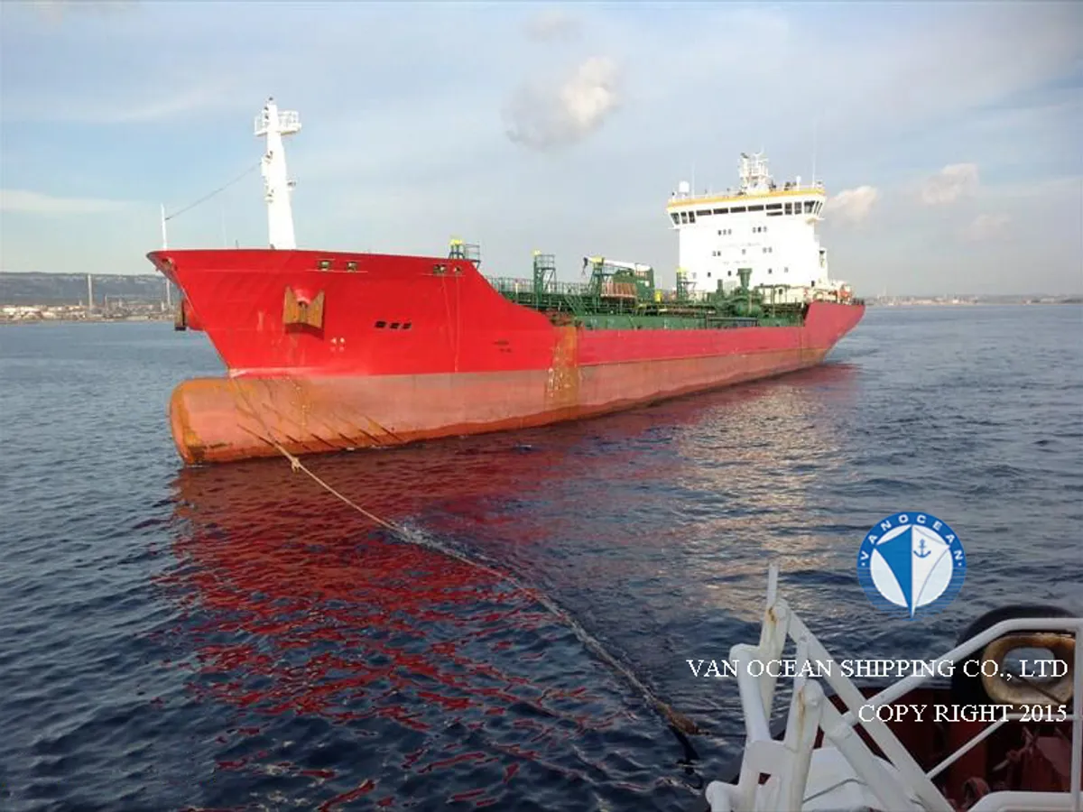 Oil/Chemical tanker for sale