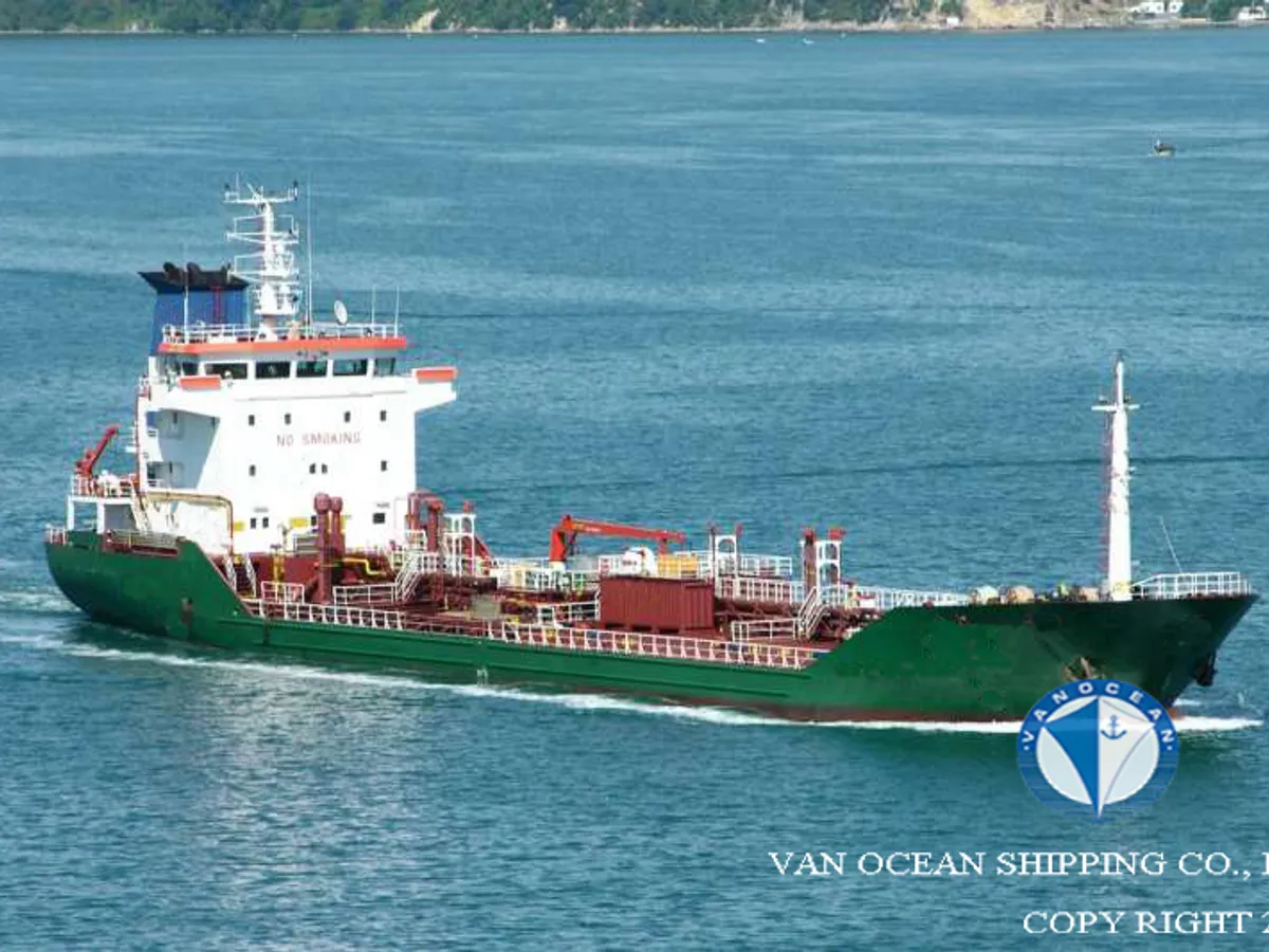 Oil/Chemical tanker for sale