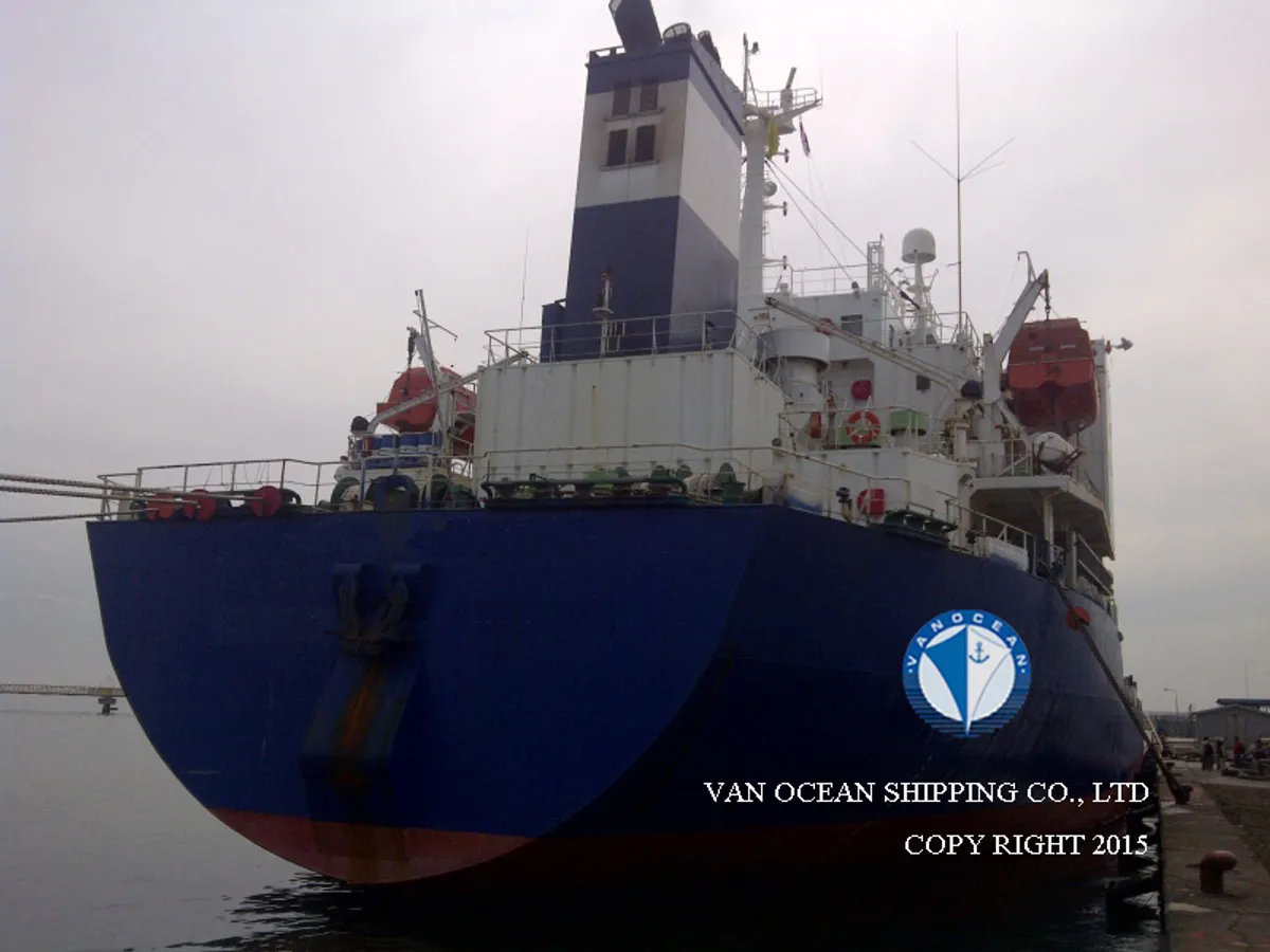 Oil/Chemical tanker for sale