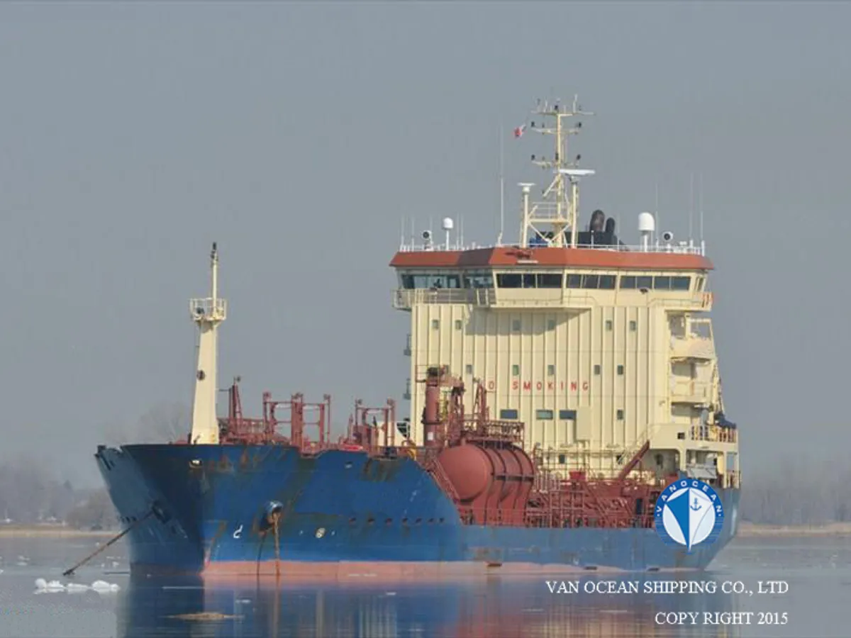 Oil/Chemical tanker for sale