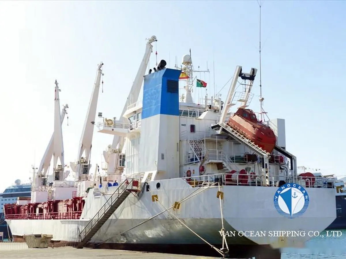 Reefer ship for sale