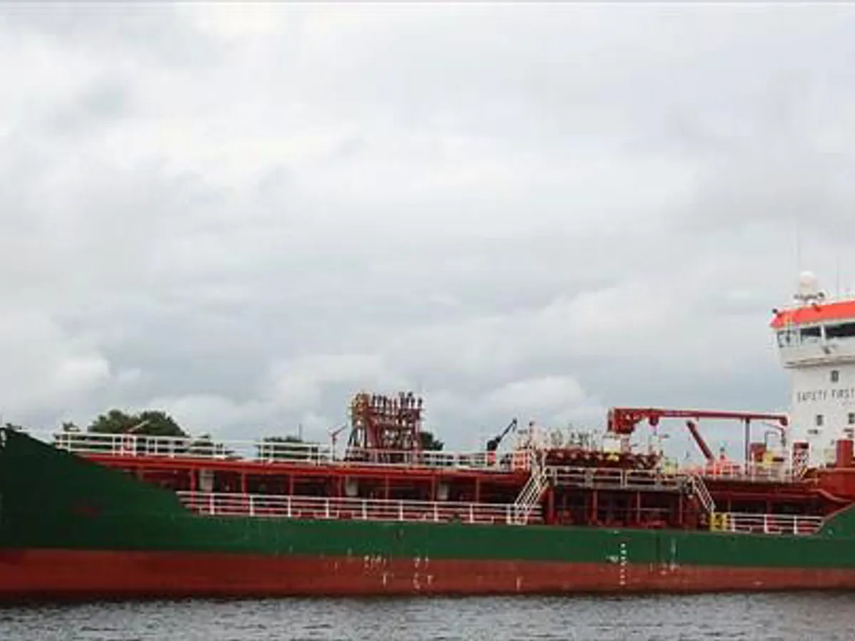 Oil/Chemical tanker for sale