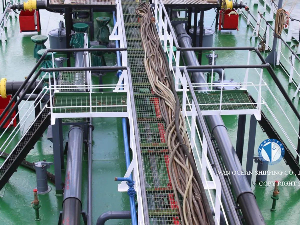 Oil/Chemical tanker for sale