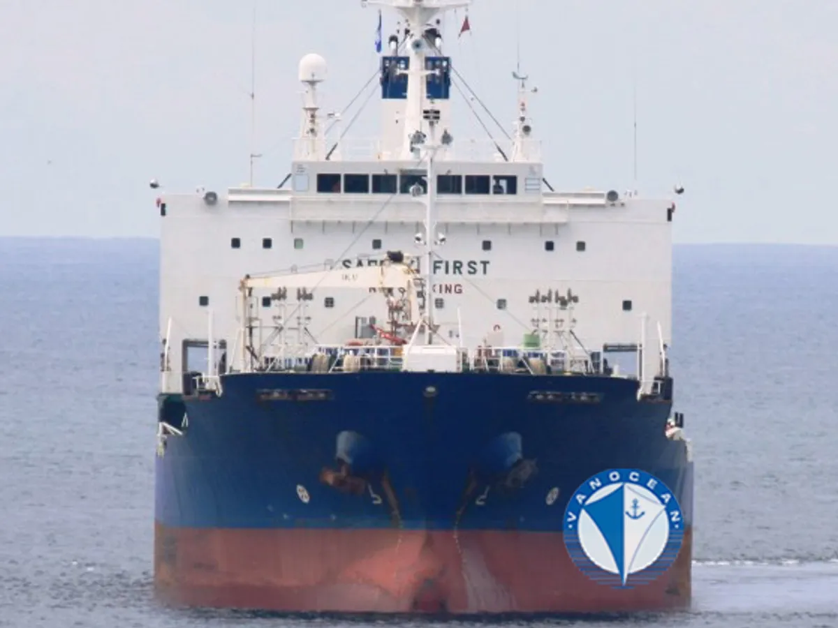 Oil/Chemical tanker for sale