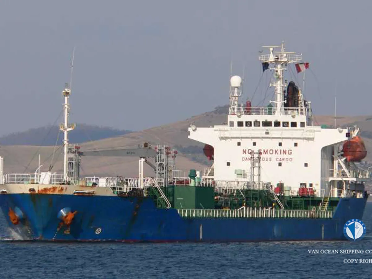 Oil/Chemical tanker for sale